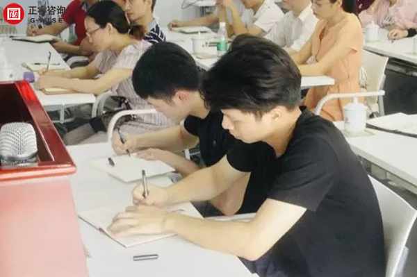 正睿商學(xué)院《贏在中層》公開(kāi)課在廣州圓滿舉辦！
