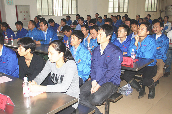 2012年3月1日，潔麗管理升級動員大會召開