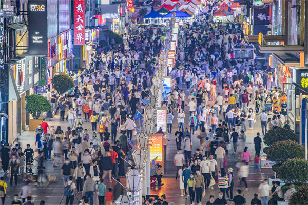 營銷渠道：拓展銷售渠道，擴(kuò)大市場(chǎng)份額