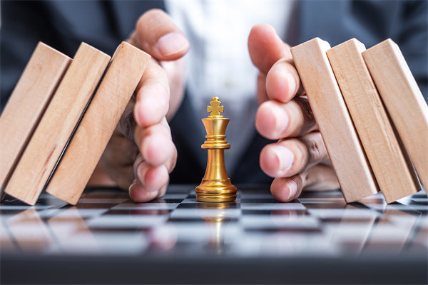 企業(yè)戰(zhàn)略調(diào)整如何有效應對行業(yè)變革挑戰(zhàn)？