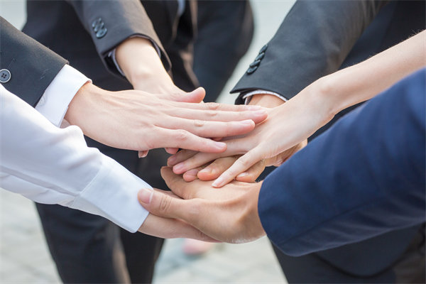 員工激勵(lì)策略：如何精準(zhǔn)匹配個(gè)人需求與企業(yè)目標(biāo)？