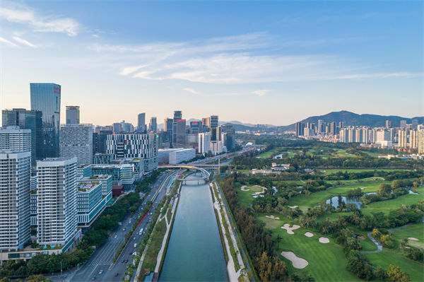 深圳精益生產(chǎn)咨詢公司如何幫助企業(yè)實(shí)現(xiàn)生產(chǎn)流程優(yōu)化？