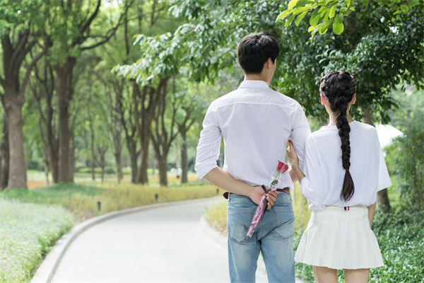 廣東一公司發(fā)錢鼓勵員工談戀愛，品牌營銷怎么看？
