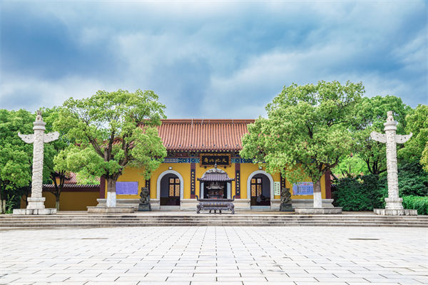 南昌年度經(jīng)營計(jì)劃咨詢公司如何為企業(yè)定制全年發(fā)展藍(lán)圖？