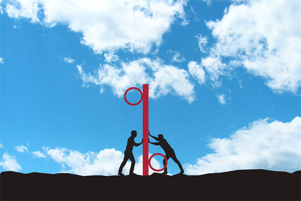 在全球化背景下，企業(yè)如何構(gòu)建競爭優(yōu)勢的戰(zhàn)略框架？