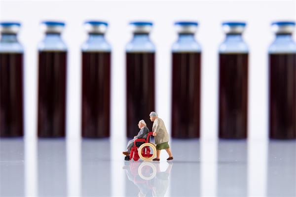 為啥有些老人沉迷購買保健品？對品牌營銷有何啟示？