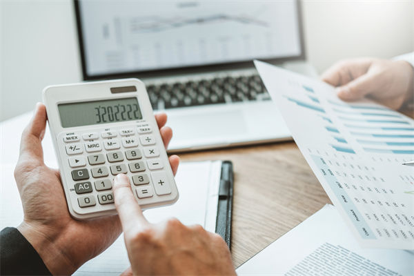 預算管理不善，會給企業(yè)帶來哪些潛在的財務(wù)風險？