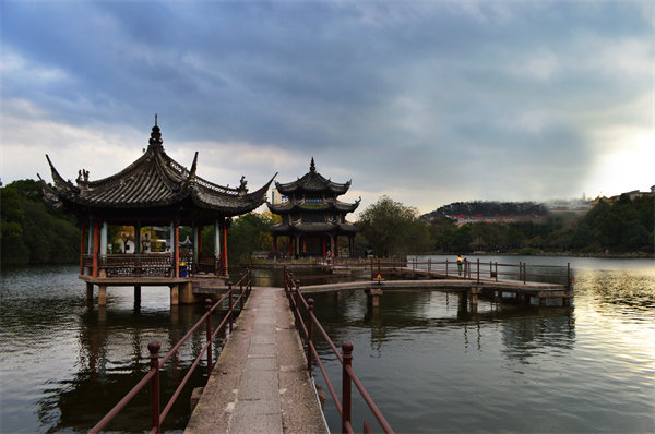 預(yù)算超支嚴(yán)重，臺(tái)州預(yù)算管理咨詢公司如何幫企業(yè)精準(zhǔn)控費(fèi)？