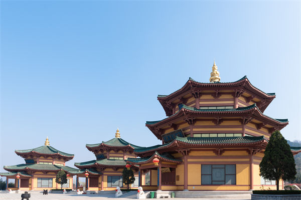 煙臺企業(yè)戰(zhàn)略模糊難落地？戰(zhàn)略咨詢公司如何精準錨定增長賽道？