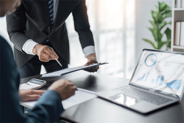 戰(zhàn)略咨詢公司，如何助力企業(yè)設(shè)計并落地商業(yè)模式？